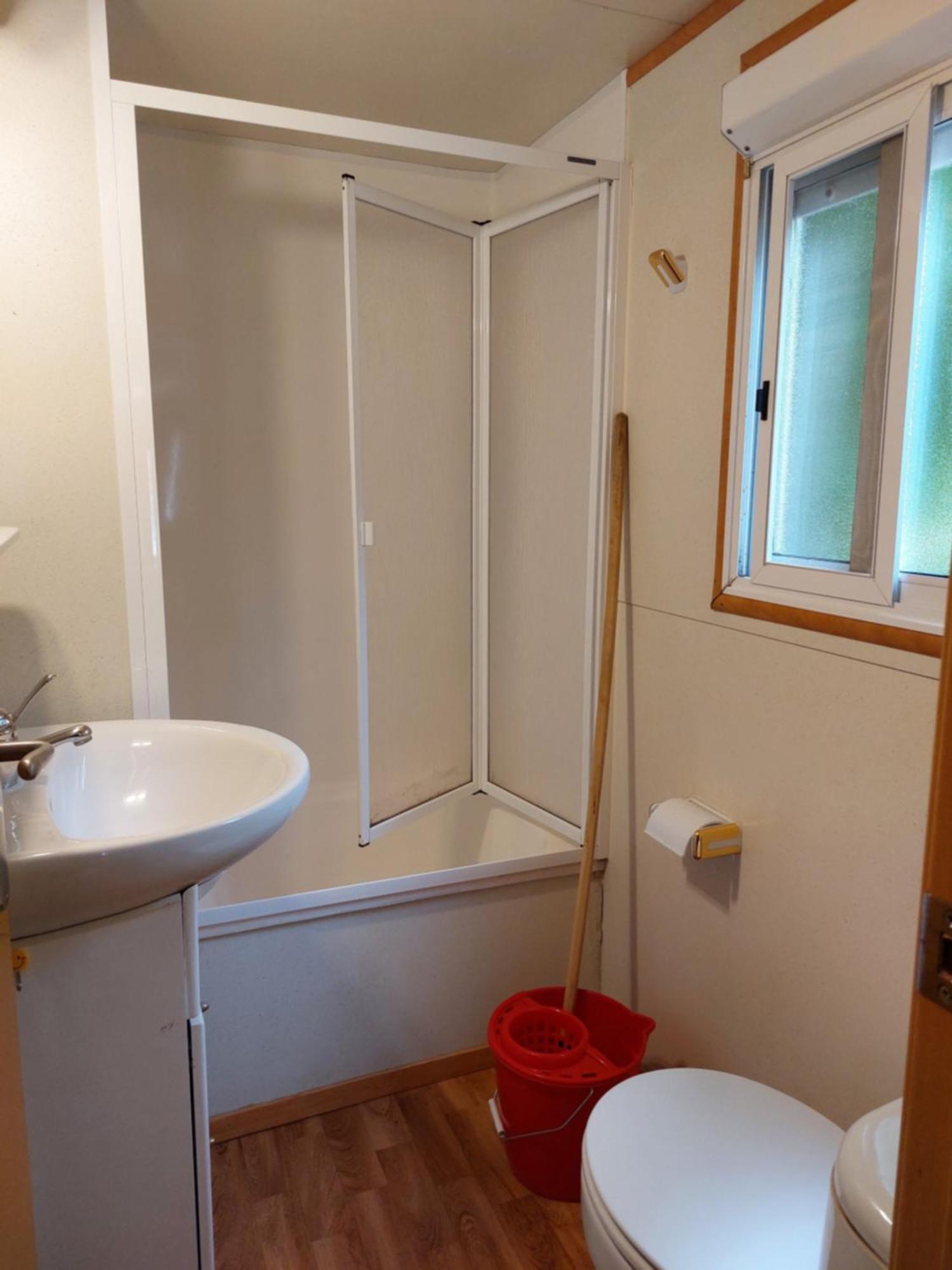 Camping L'Enclave Mobil-Home Estavar Exteriör bild
