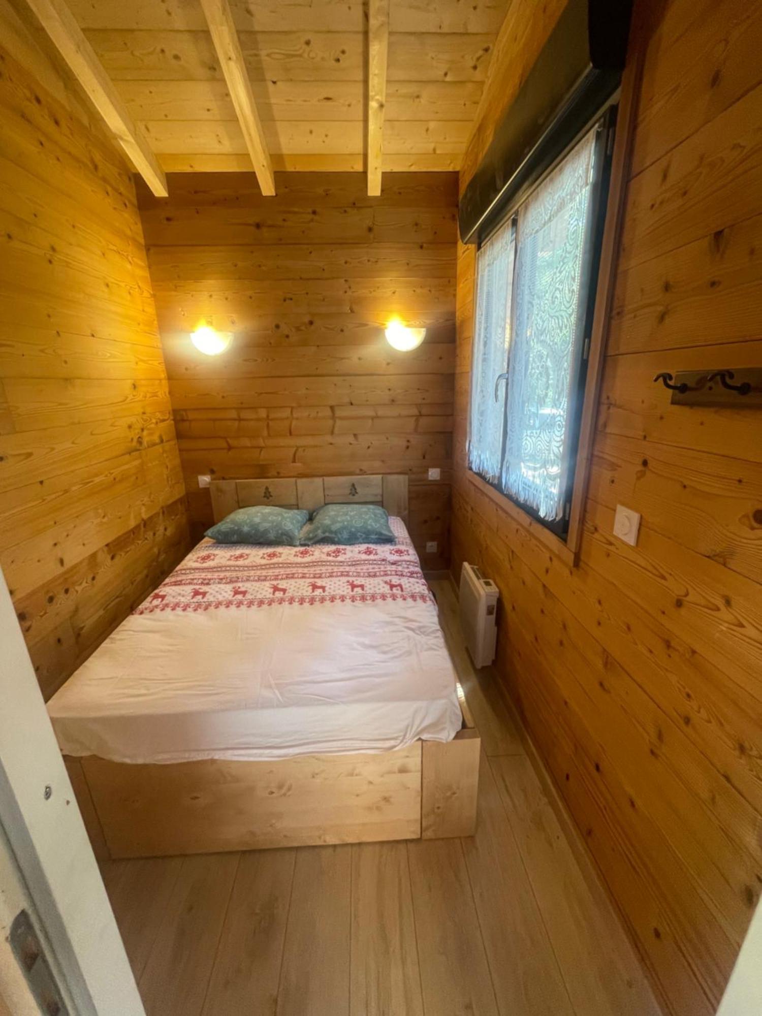 Camping L'Enclave Mobil-Home Estavar Exteriör bild