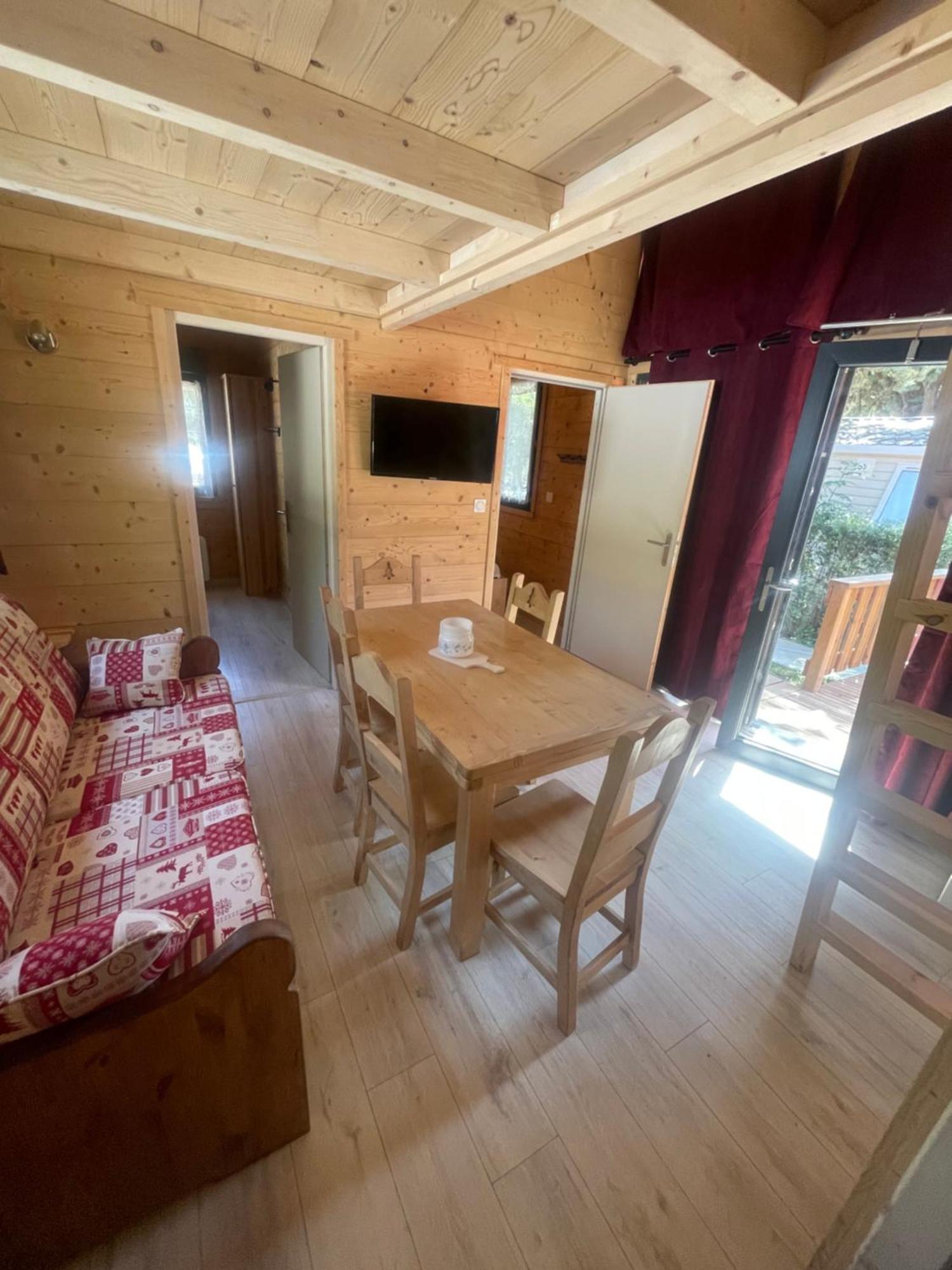 Camping L'Enclave Mobil-Home Estavar Exteriör bild
