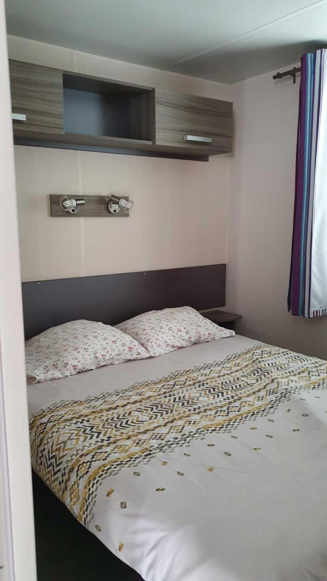 Camping L'Enclave Mobil-Home Estavar Exteriör bild