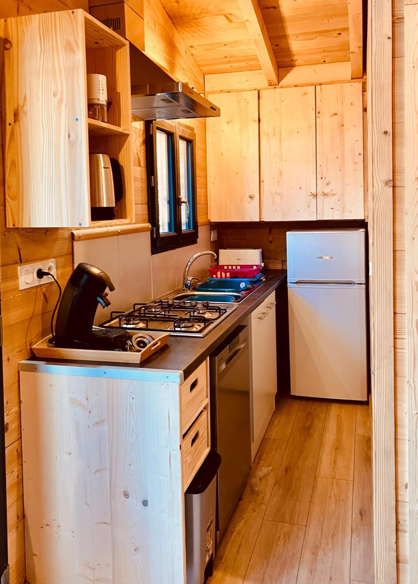 Camping L'Enclave Mobil-Home Estavar Exteriör bild